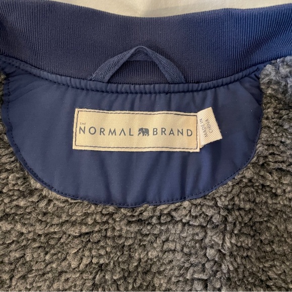 The Normal Brand Vest - Picture 3 of 6